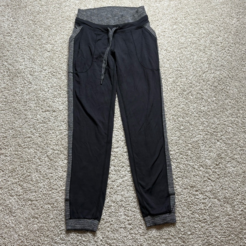 Lululemon Base Runner Pant - Picture 2 of 6